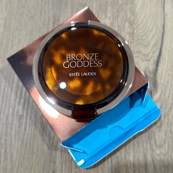 NIB Estée Lauder Bronze Goddess Matte & Glow Bronzing Trio - Picture 8 of 16